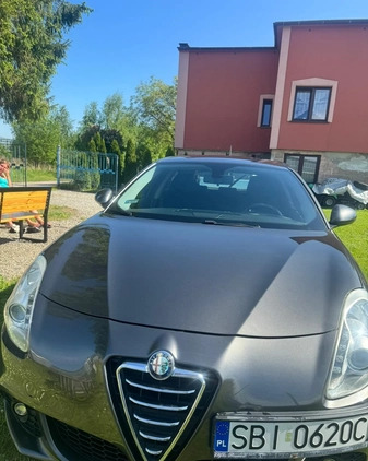 Alfa Romeo Giulietta cena 27000 przebieg: 105000, rok produkcji 2011 z Biała małe 106